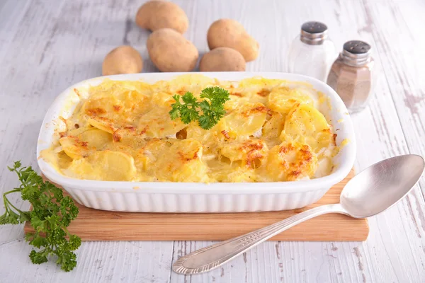 Gratinado de batata saboroso — Fotografia de Stock