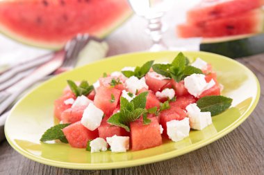 Karpuz, peynir ve nane