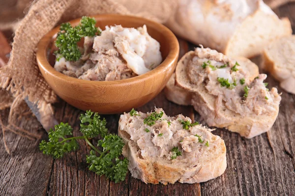 Paté de carne sobre pan — Foto de Stock