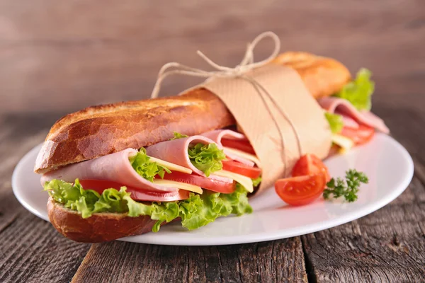 Nagy és finom szendvics — Stock Fotó