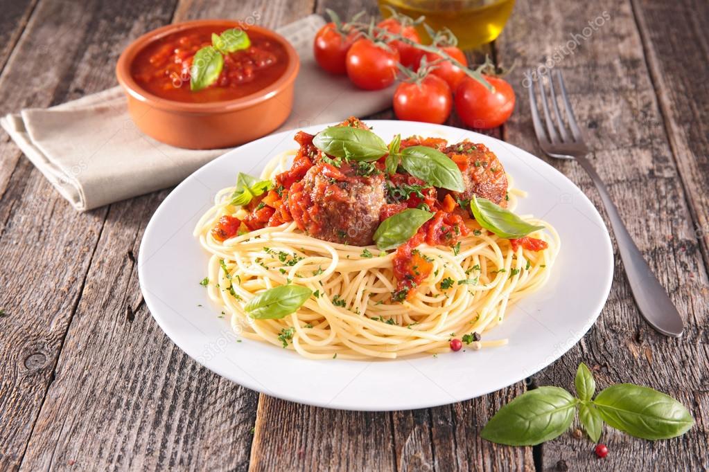 Tasty spaghetti and meatballs — Stock Photo © studioM #70000127