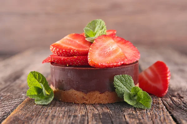 Erdbeer und Schokoladenkuchen — Stockfoto