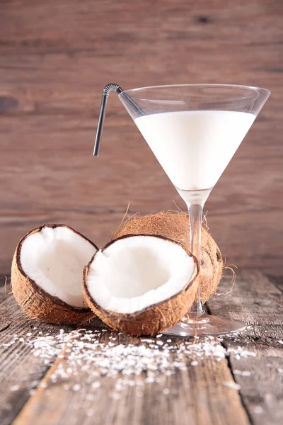 Fresh coconut juice — Stock Photo, Image