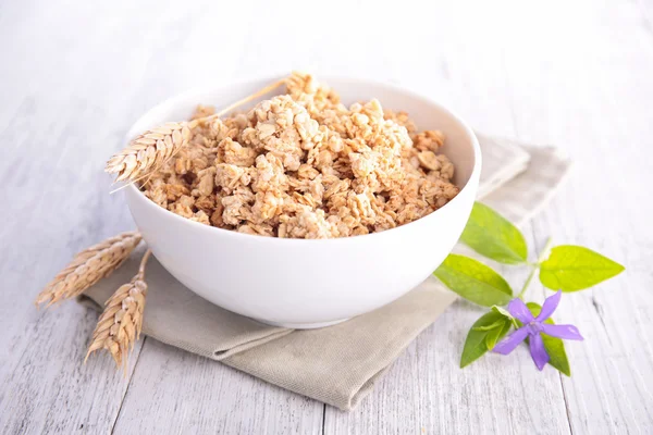 Cereal en tazón blanco —  Fotos de Stock