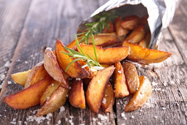 French fries with rosemary — Stock Photo, Image
