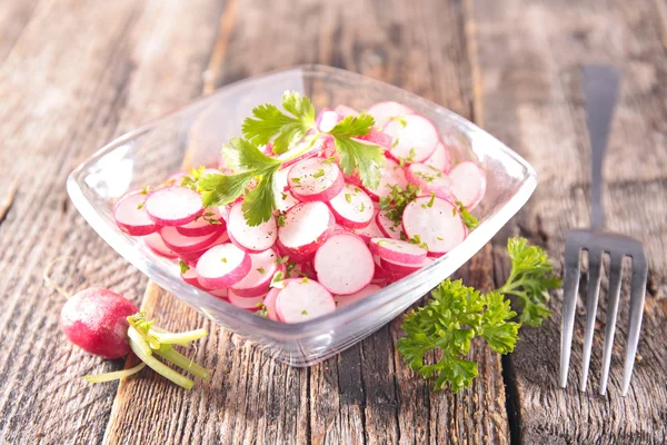 Retek friss koriander saláta — Stock Fotó