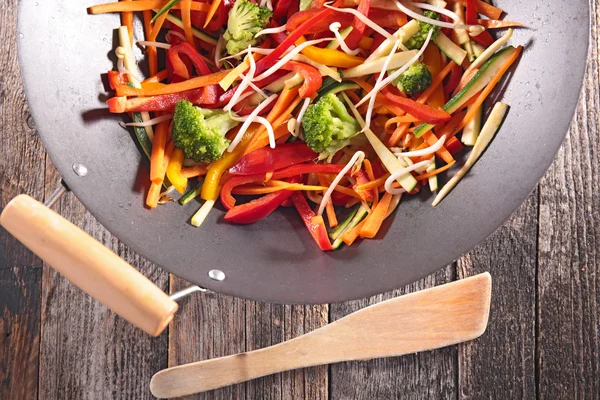 Stir fry grönsaker och skål med ris — Stockfoto