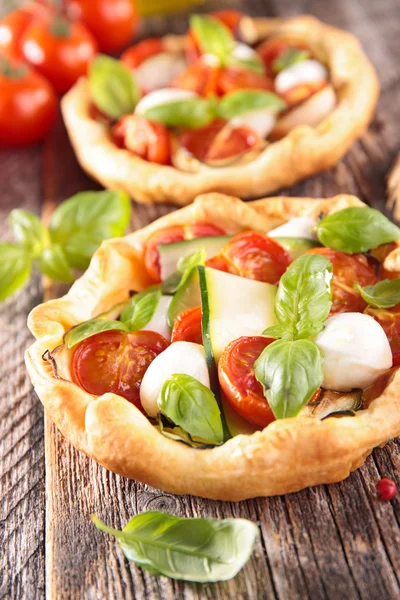 Quiches de tomate italiano — Fotografia de Stock