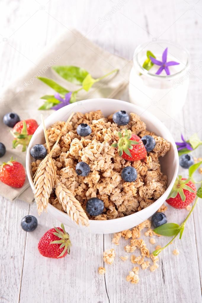 Healthy organic breakfast   Stock Photo  studioM 73204543