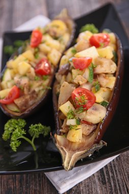 sebzeli fırında patlıcan