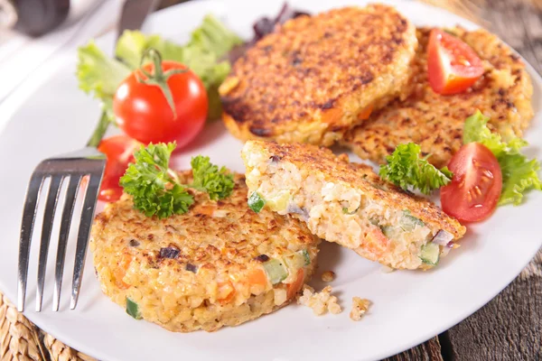 Tortas de quinua con verduras — Foto de Stock