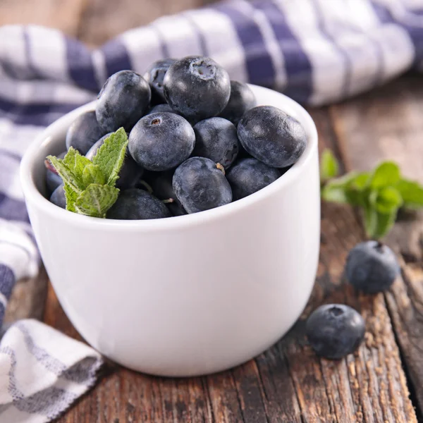 Fresh Blueberry in white cup — Stock Photo, Image