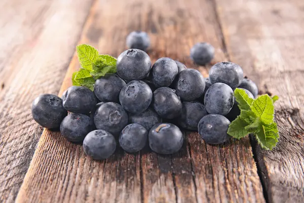 Fresh Blueberry with mint — Stock Photo, Image