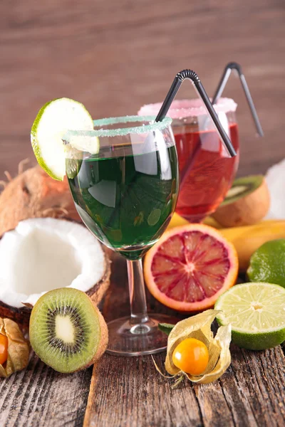 Fresh raw fruits cocktails — Stock Photo, Image