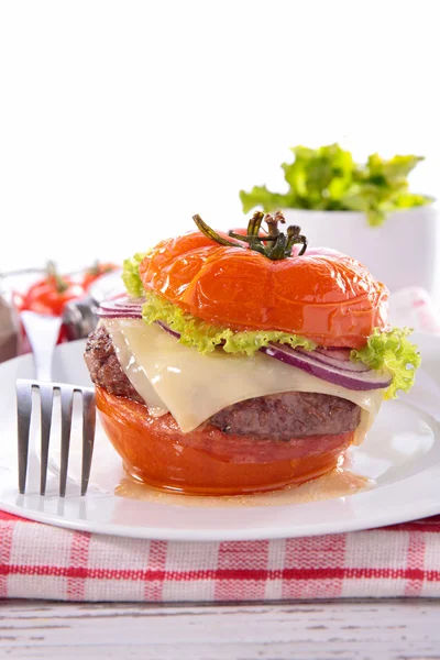 Baked Tomato burger with meat, — Stock Photo, Image