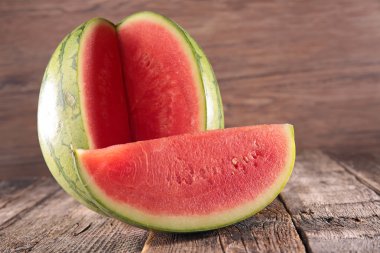 Karpuz dilimli bölümü ile