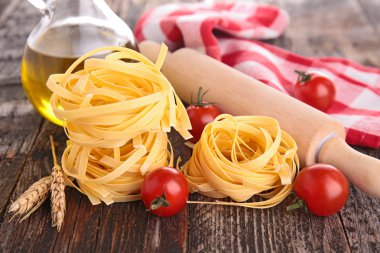 taze domates ile ham tagliatelle