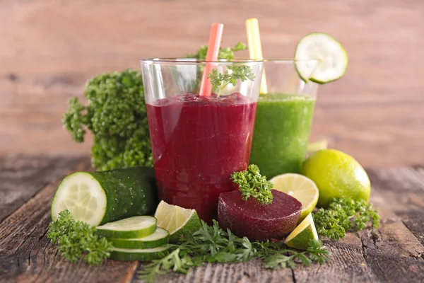 Vegetable juice in glasses — Stock Photo, Image