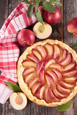 tatlı şeftali pasta