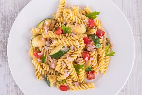 Pasta salad with tomatoes and parsley — Stock Image Pasta salad with tomatoes and parsley Stock Image