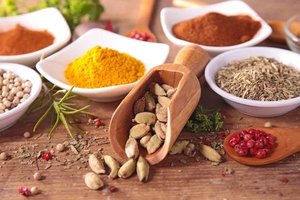 Assorted spices and herbs — Stock Photo, Image