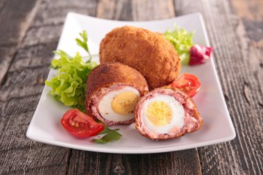 Sebze ile pişmiş yumurta