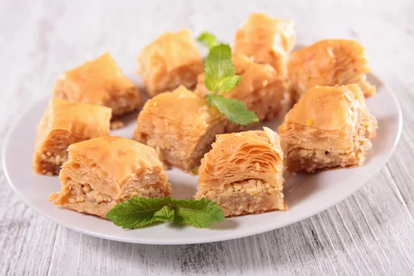 Baklava, orientalisk efterrätt — Stockfoto