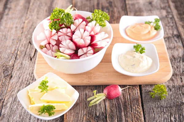 Radish with dip and butter — Stock Photo, Image