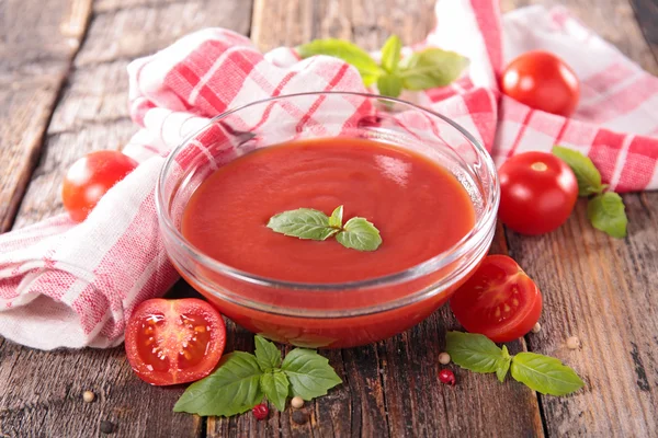 Sos pomidorowy lub gazpacho — Zdjęcie stockowe