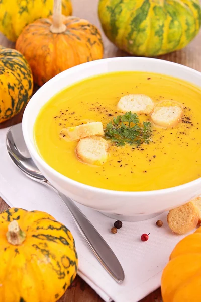 Zuppa di zucca in ciotola — Foto Stock