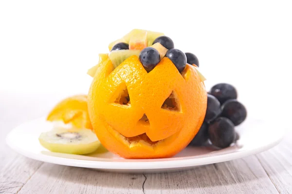 Ensalada de frutas para Halloween —  Fotos de Stock