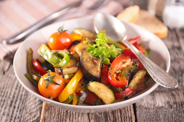 Surtido de verduras a la parrilla —  Fotos de Stock