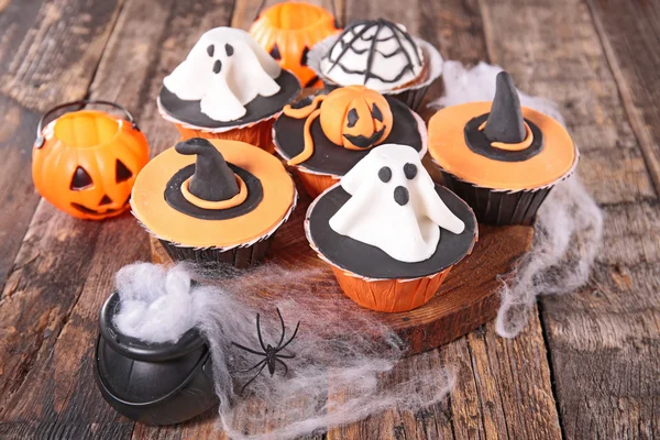 Divertidos cupcakes de Halloween — Foto de Stock