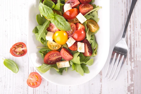 Tomatensalat mit Gemüse — Stockfoto