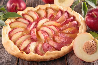 ev yapımı şeftalili pasta