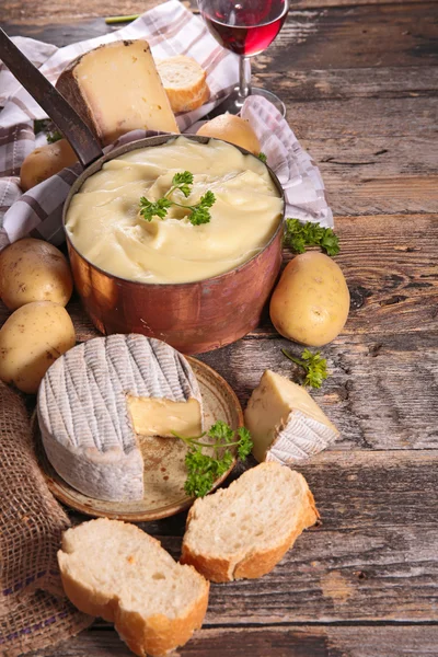 Aligot, serowe fondue — Zdjęcie stockowe