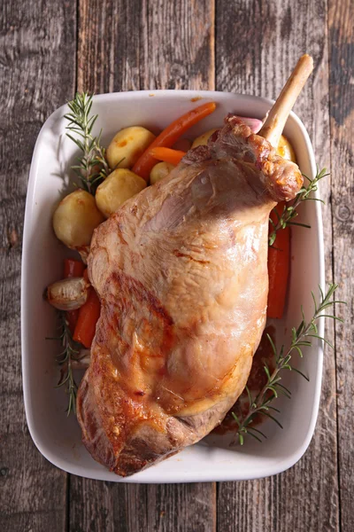 Roasted lamb leg — Stock Photo, Image