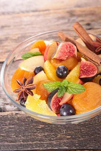 Healthy fruit salad — Stock Photo, Image