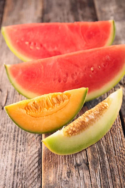 Watermelon and melon slices — Stock Photo, Image