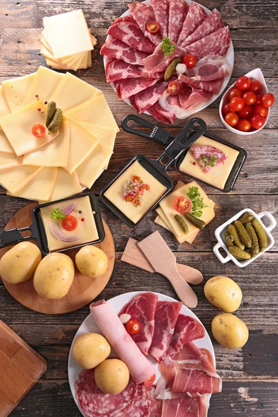 Delicatessen, kaas en aardappel — Stockfoto