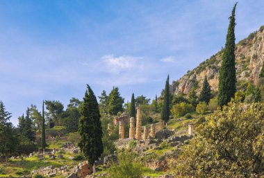 Yunan kalıntıları Delphi 'de, tatil beldesinde, Yunanistan' da turizm turizminde