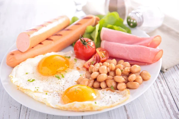 Traditional english breakfast — Stock Photo, Image