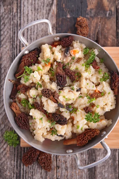 Rice risotto with mushrooms — Stock Photo, Image