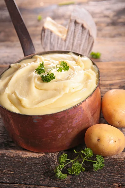 Cheese fondue in pan — Stock Photo, Image