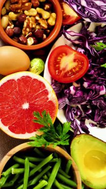 meyve ve sebzeli sağlıklı gıda seçimi