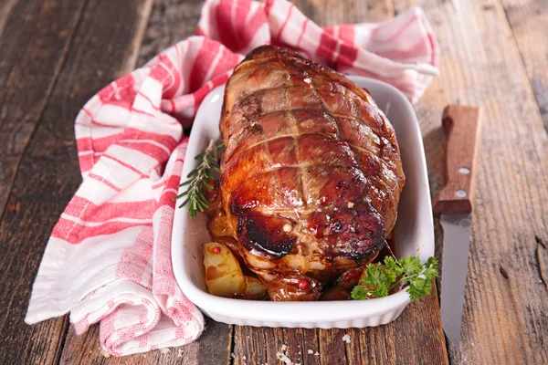 Carne de porco assada e batata — Fotografia de Stock