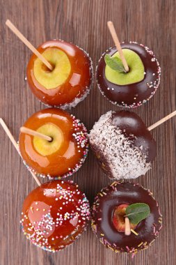 Karamel, şeker elma