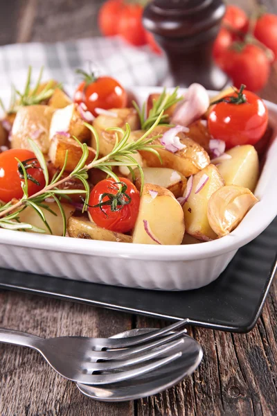 Horneado verduras en tazón — Foto de Stock