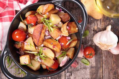 pişmiş sebze güveç