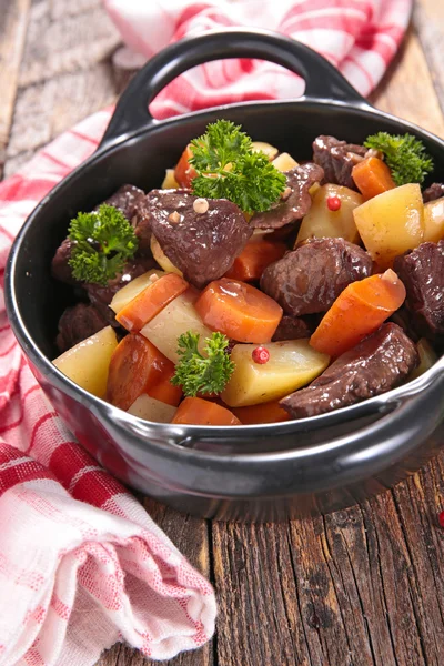 Beef stew with vegetables — Stock Photo, Image